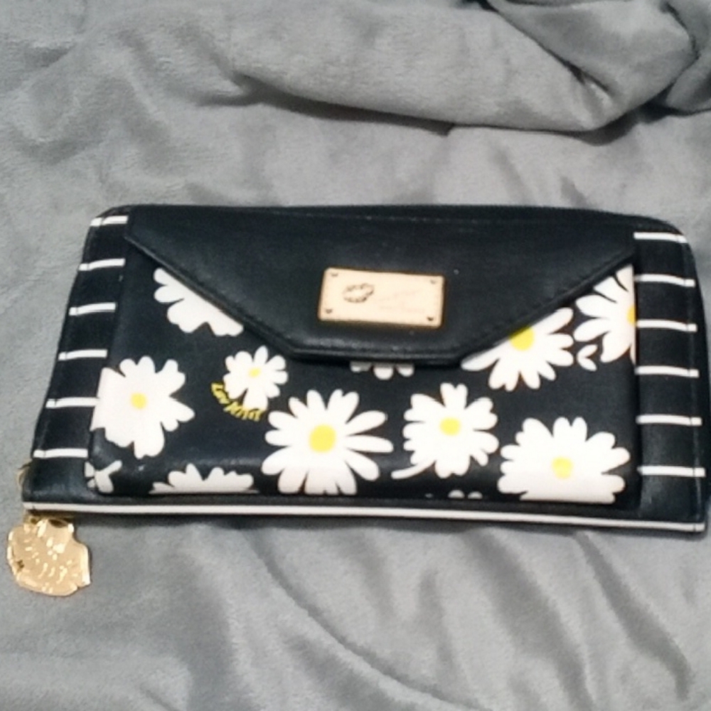 Betsy Johnson Black and White Floral Crossbody Without Chain Has Gold Detail